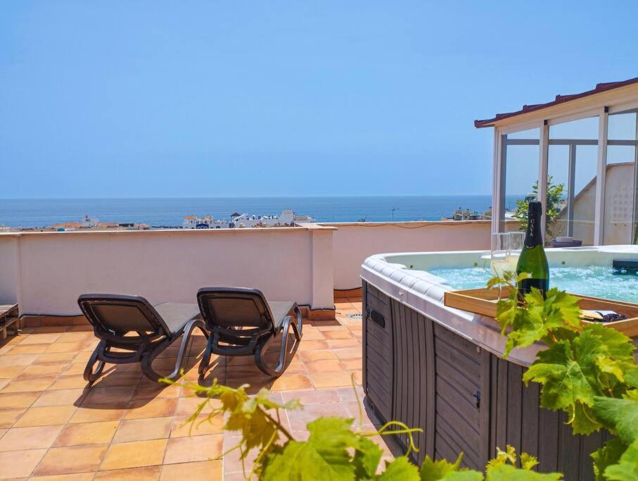 Penthouse With Jacuzzi And Spectacular Sea Views Apartment Nerja Luaran gambar